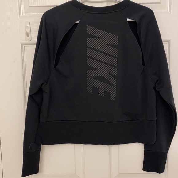 Nike Dri-Fit work-out top - Picture 3 of 9